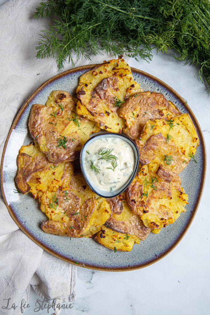 Pommes de terre écrasées au four, sauce à l'aneth - La fée Stéphanie